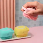 2-in-1 Silicone Pet Bath Brush - Image 2
